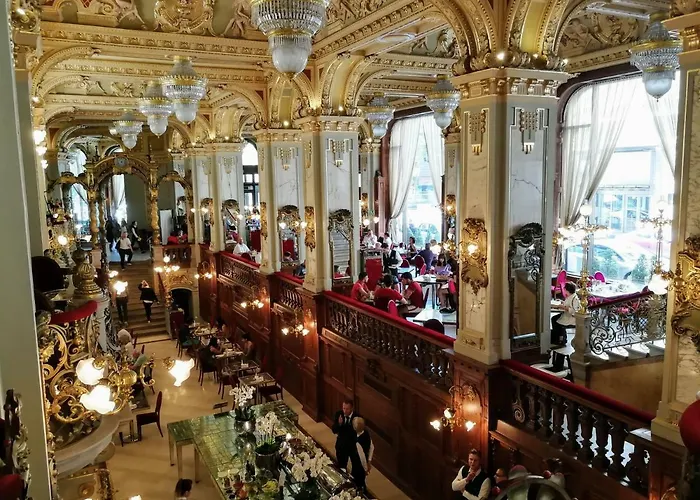 New York Palace View Apartment